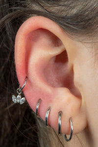 Titanium Hinged Clicker Ring with Titanium Claw Set 3 Jewel Marquise Fan