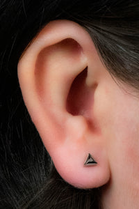 Titanium Internal Bezel Set Jewelled Triangle Top