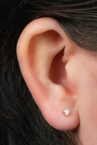 Titanium Internally Threaded Labrets 1.2mm - Titanium French Cut Diamond