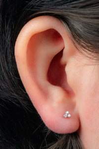 Titanium Internal Thread Lab Grown Diamonds Trinity Labret