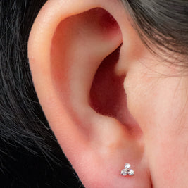 Titanium Internal Thread Lab Grown Diamonds Trinity Labret