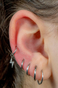 Titanium Hinged Clicker Ring with Titanium Jewelled Lightning Bolt Charm