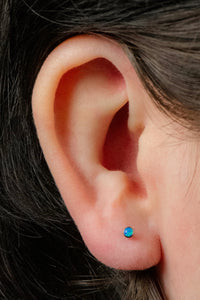 Titanium Internally Threaded Labrets 1.2mm - Titanium Bezel Set Opal Disk
