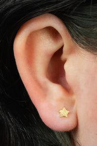 Titanium 1.2mm Internally Threaded Labrets - Hammered Star