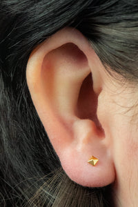 Titanium Internally Threaded Labrets 1.2mm - Titanium Pyramid Square